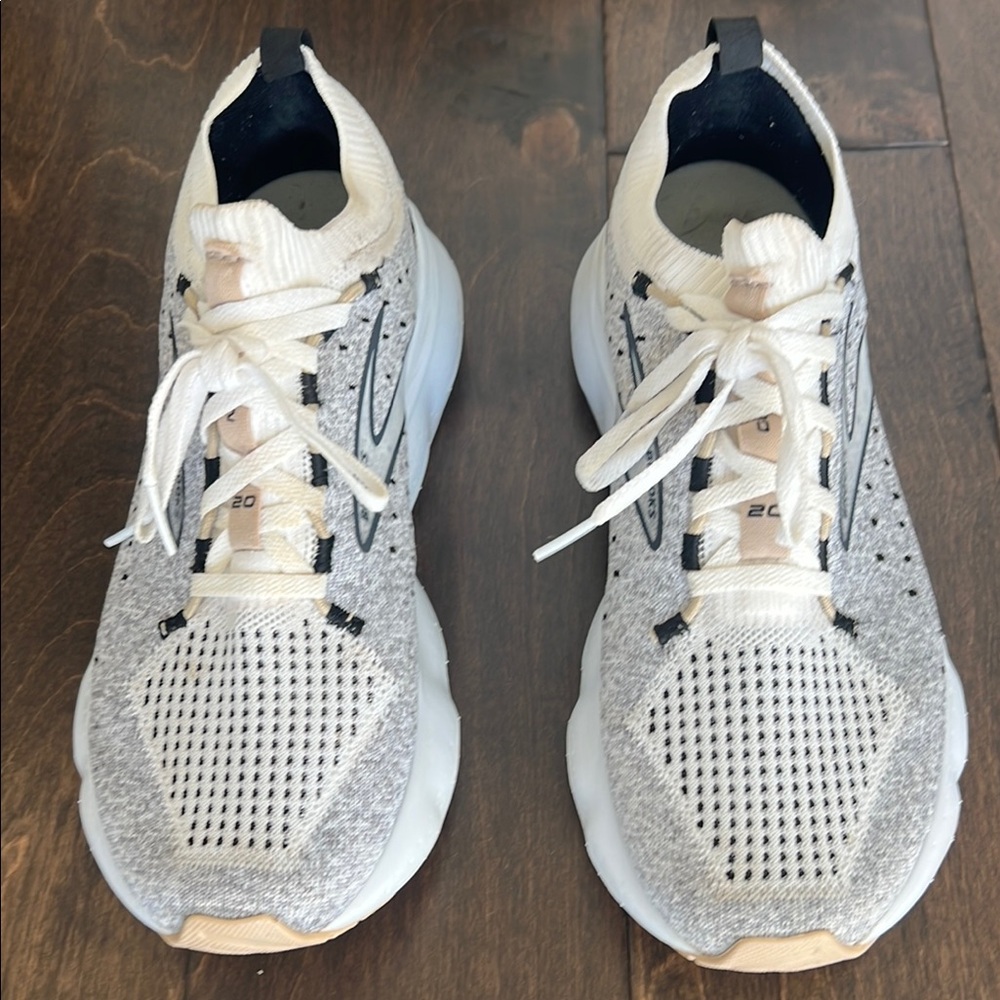 Brooks Women’s Glycerin StealthFit 20 Neutral Running Shoe